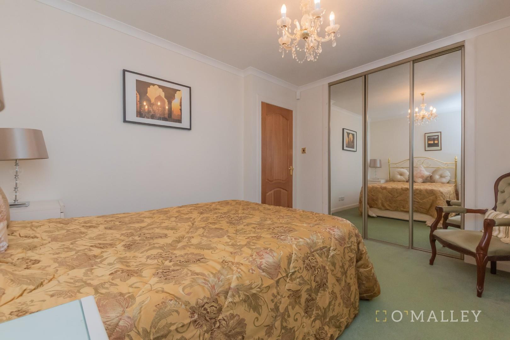 24. Bedroom 2 4.jpg